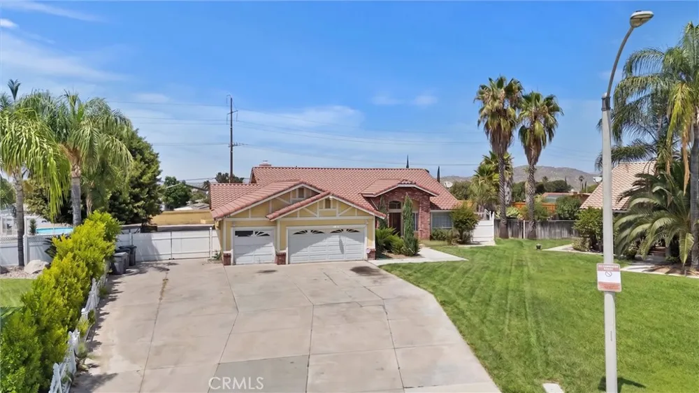 22899 Lava Nuevo, CA 92567