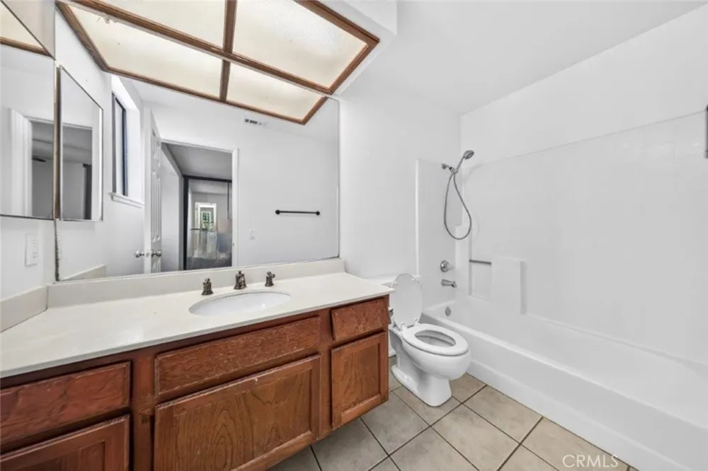 1239 Glenview Lane Glendora, CA 91740