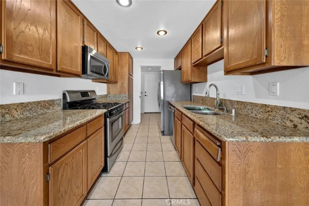 1239 Glenview Lane Glendora, CA 91740