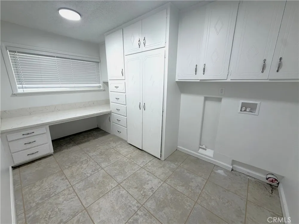 19631 Four Oaks Street Canyon Country, CA 91351