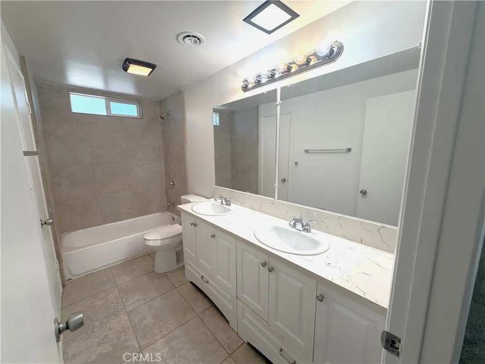 19631 Four Oaks Street Canyon Country, CA 91351