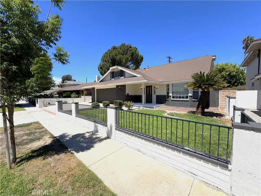 19631 Four Oaks Street Canyon Country, CA 91351