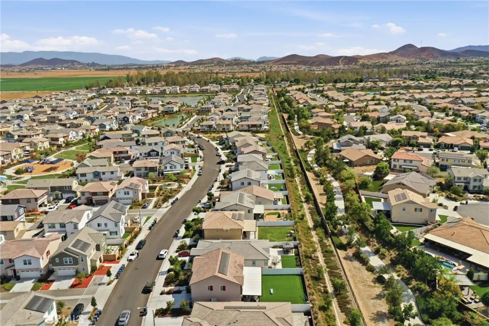 30151 Adrift Menifee, CA 92584