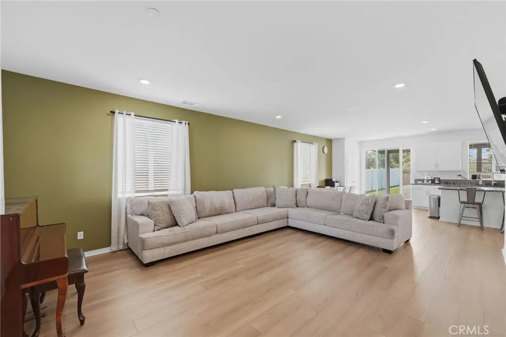 30151 Adrift Menifee, CA 92584