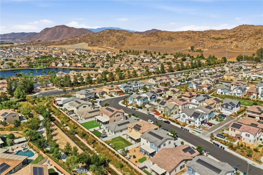 30151 Adrift Menifee, CA 92584