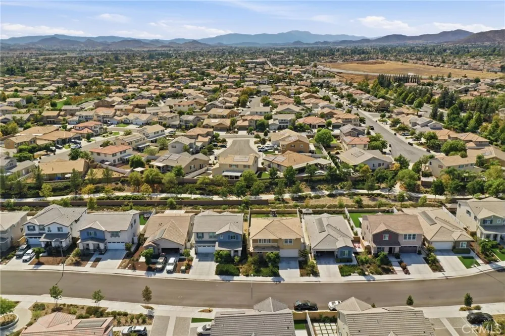 30151 Adrift Menifee, CA 92584