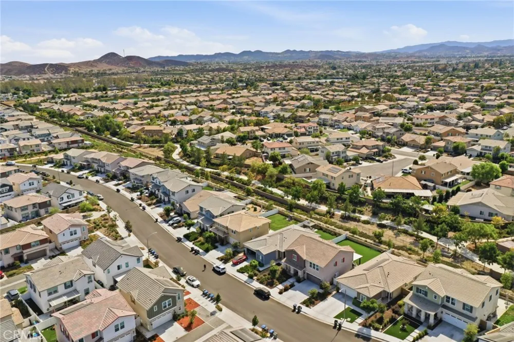 30151 Adrift Menifee, CA 92584