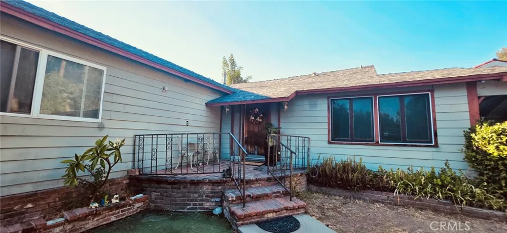417 Cloverleaf Drive Monrovia, CA 91016