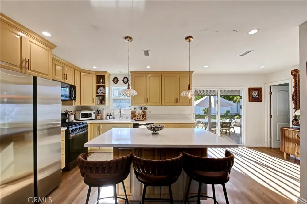 227 Oak Place Brea, CA 92821