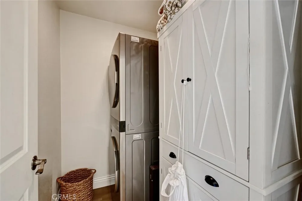227 Oak Place Brea, CA 92821