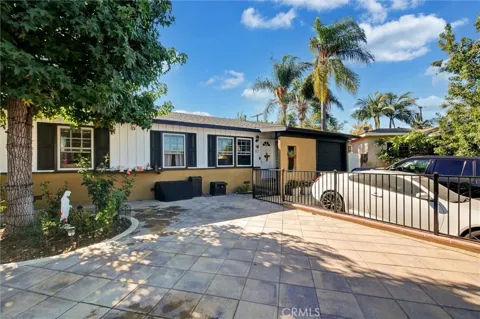 227 Oak Place
