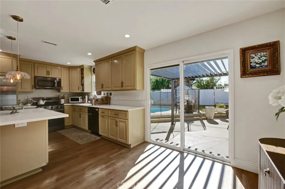 227 Oak Place Brea, CA 92821