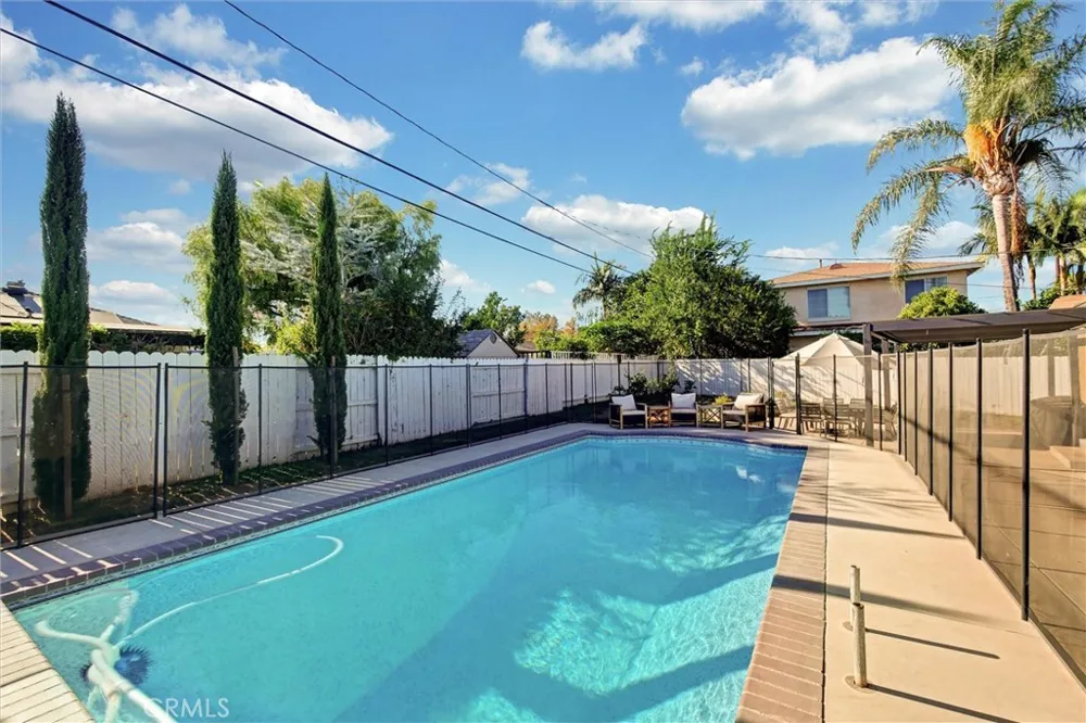 227 Oak Place Brea, CA 92821