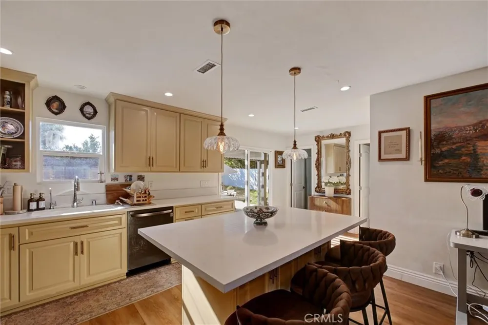 227 Oak Place Brea, CA 92821