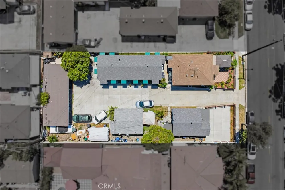 6608 Ira Bell Gardens, CA 90201