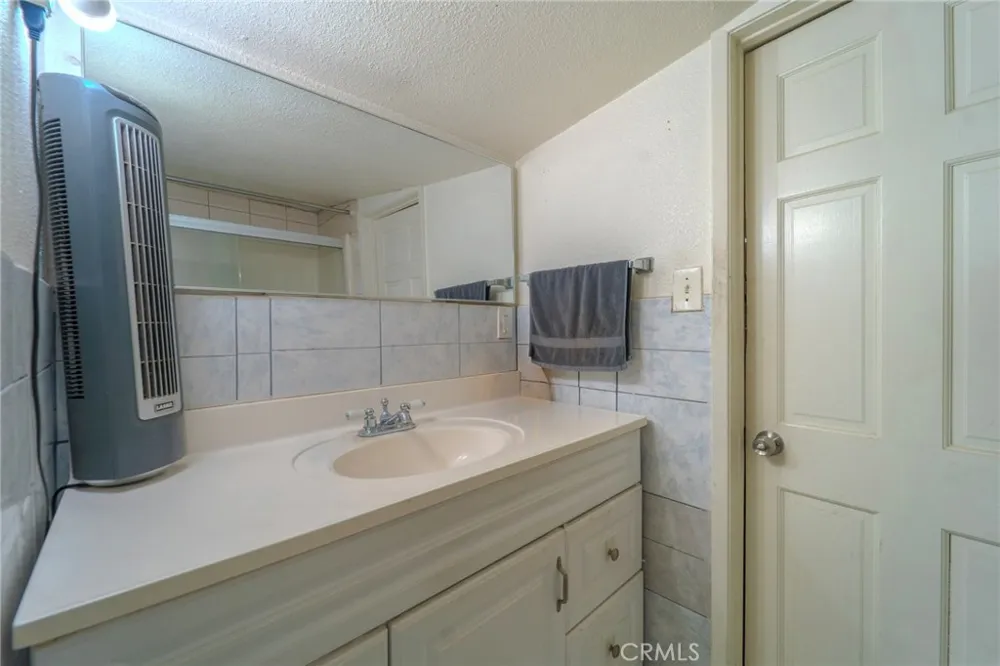 1023 Orange La Puente, CA 91744
