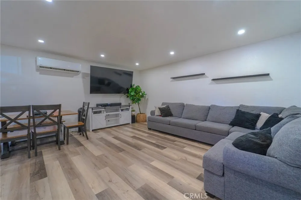 1023 Orange La Puente, CA 91744