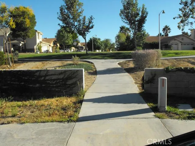 12531 Bermuda Court Victorville, CA 92392