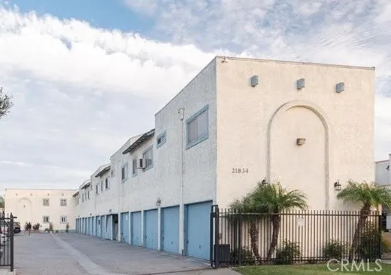 21834 Belshire Hawaiian Gardens, CA 90716