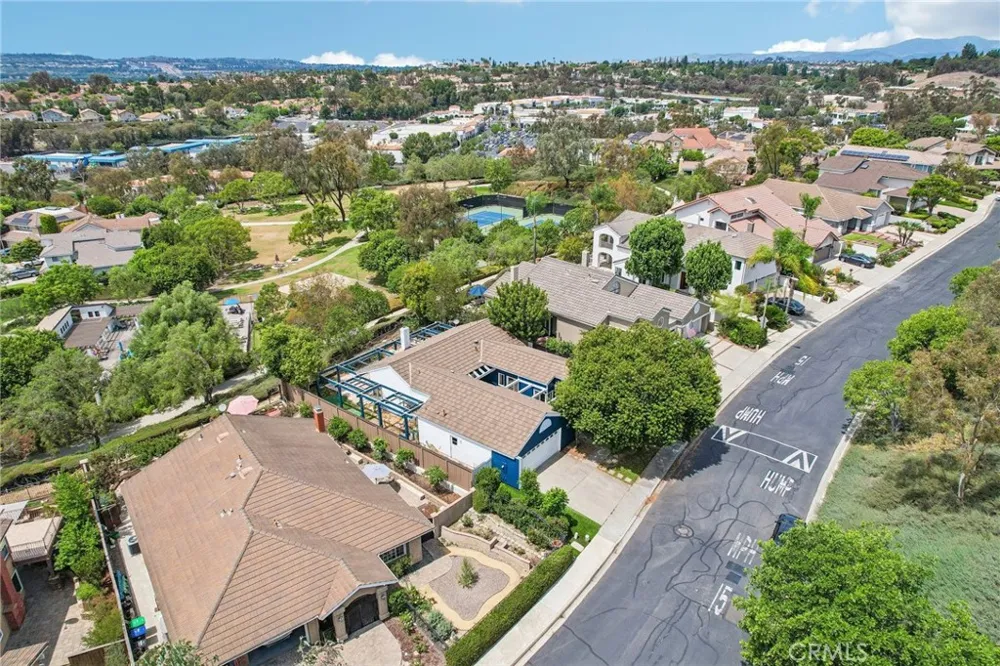 28391 Lakewood Laguna Niguel, CA 92677