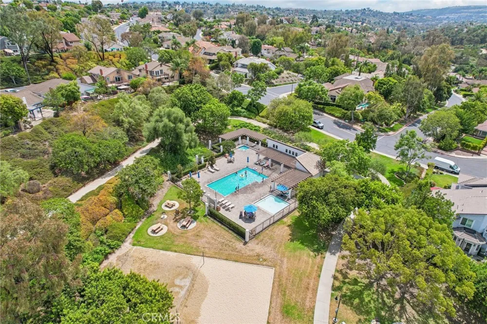 28391 Lakewood Laguna Niguel, CA 92677