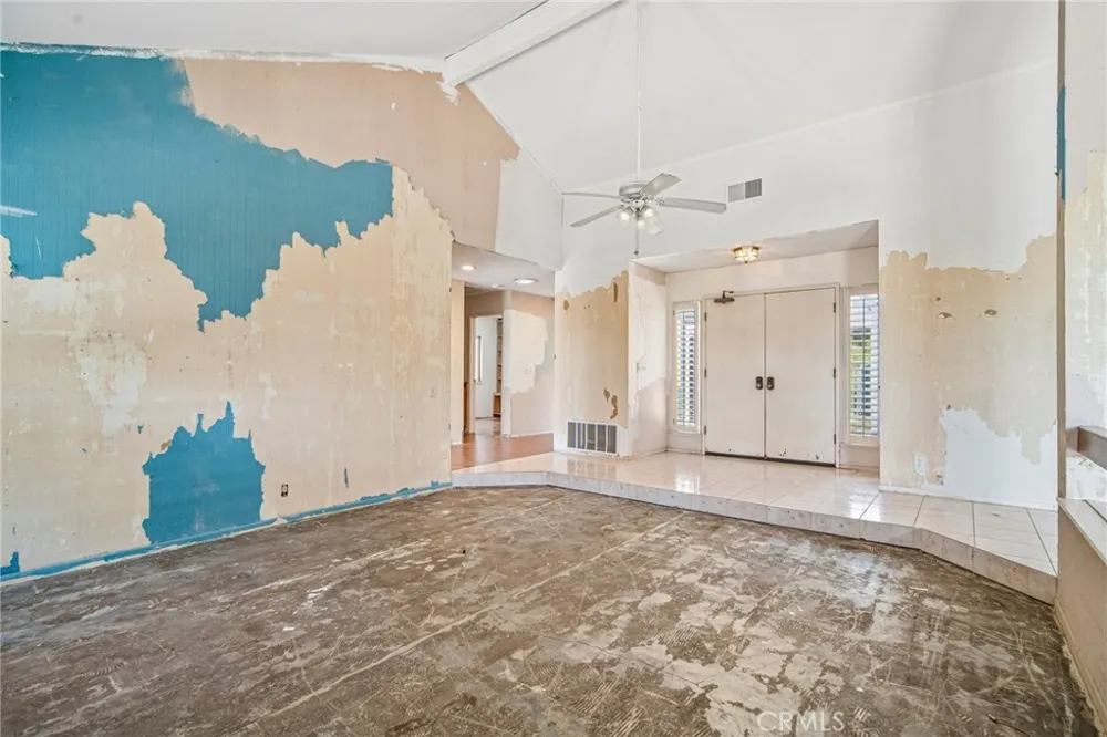 28391 Lakewood Laguna Niguel, CA 92677