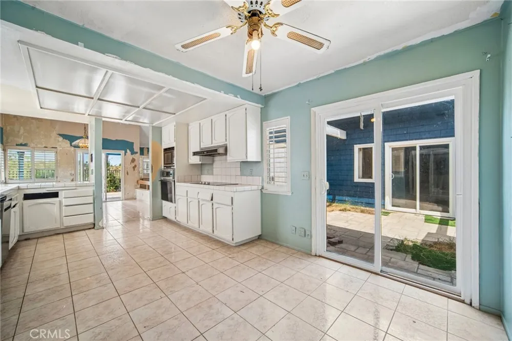 28391 Lakewood Laguna Niguel, CA 92677