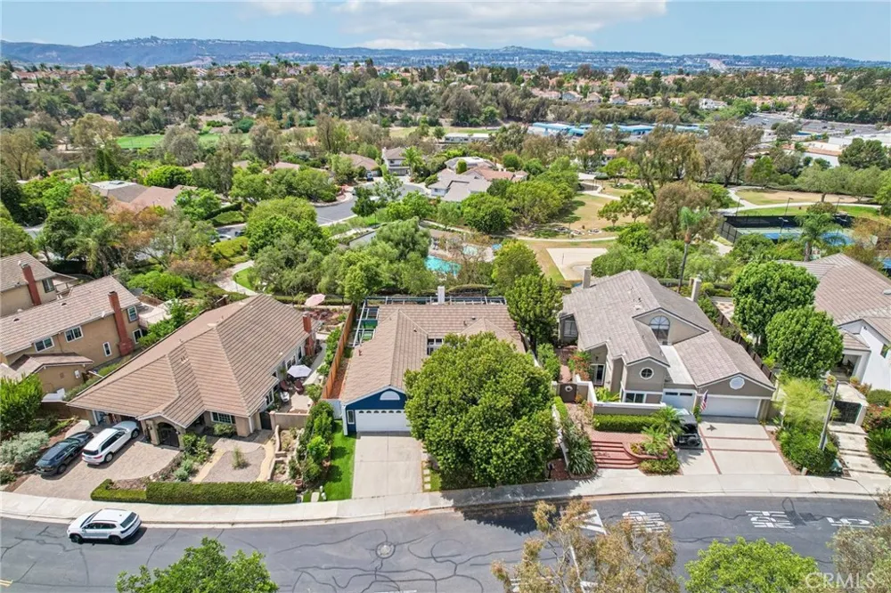 28391 Lakewood Laguna Niguel, CA 92677