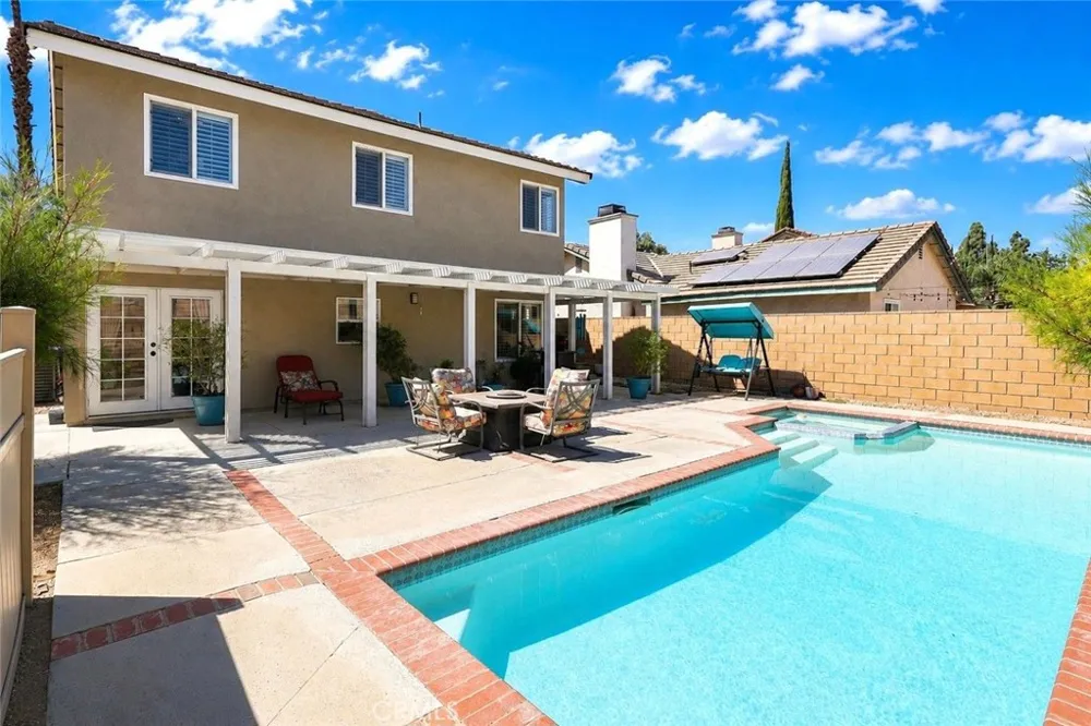 16970 Lurelane Street Fontana, CA 92336
