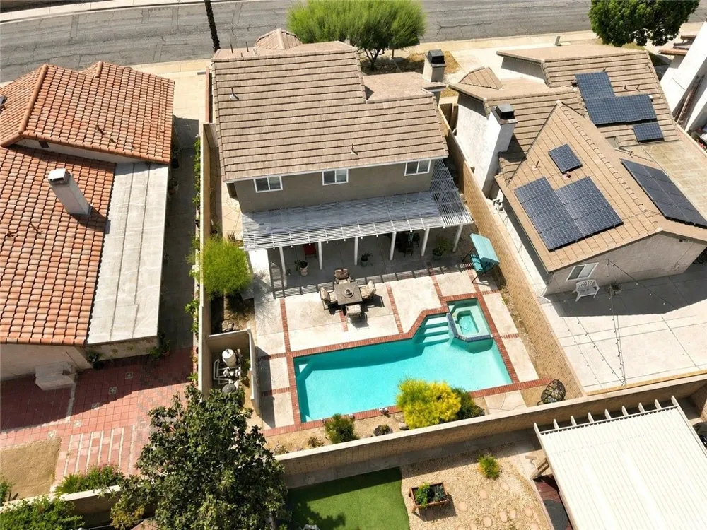 16970 Lurelane Street Fontana, CA 92336