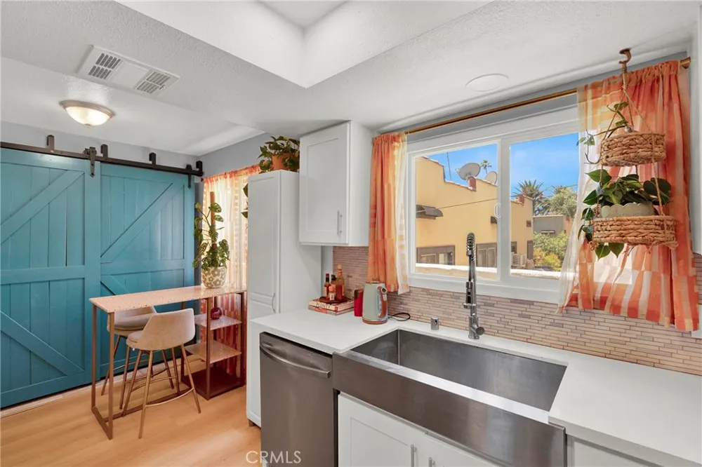 5737 Monte Vista Los Angeles, CA 90042