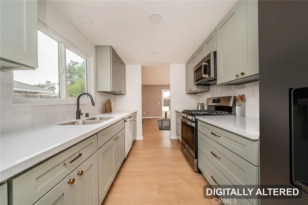 4865 Emerson Street Riverside, CA 92504