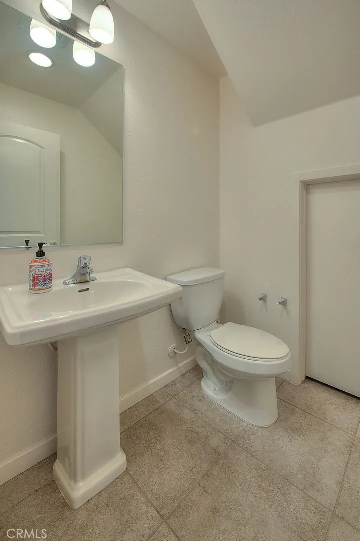 8872 Maple #C Montclair, CA 91763
