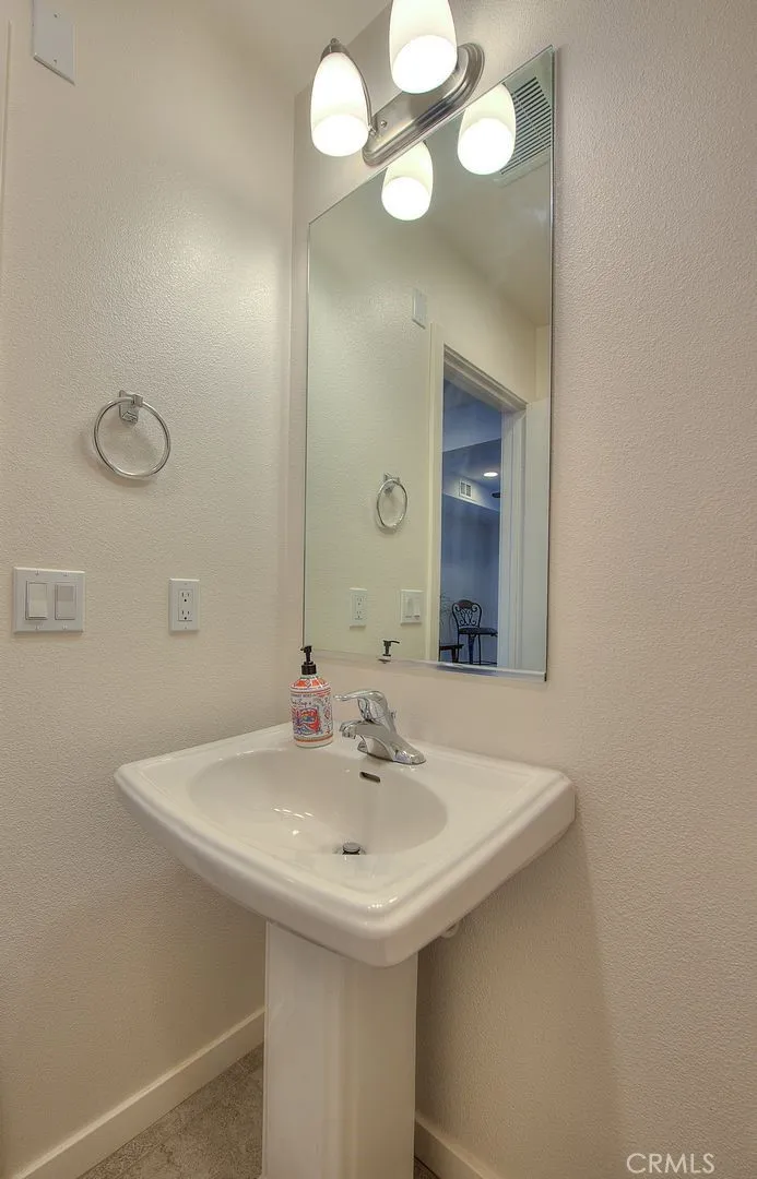 8872 Maple #C Montclair, CA 91763