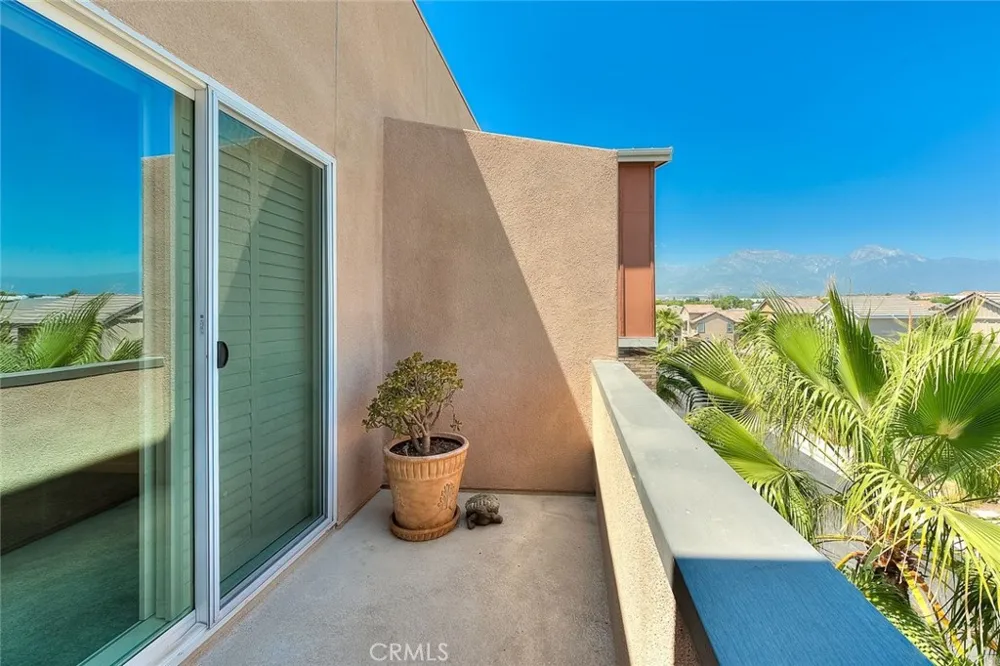 8872 Maple #C Montclair, CA 91763