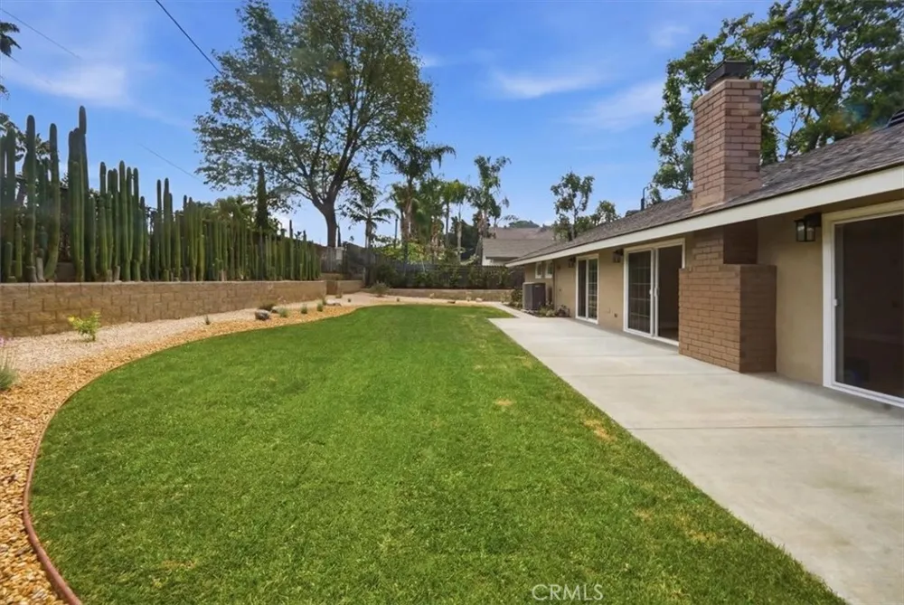 7831 Live Oak Jurupa Valley, CA 92509