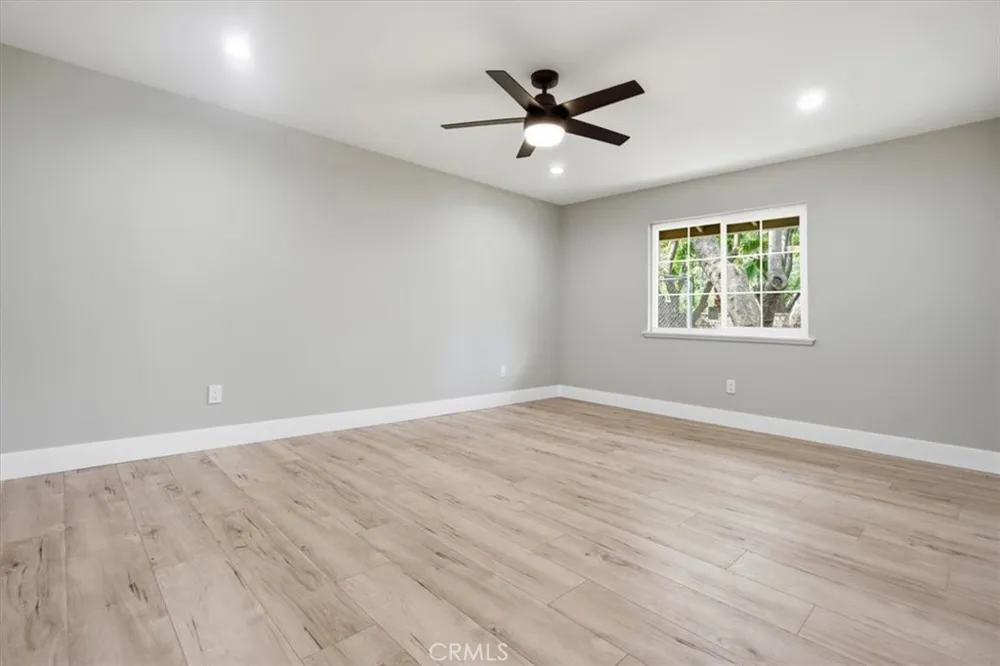 7831 Live Oak Jurupa Valley, CA 92509