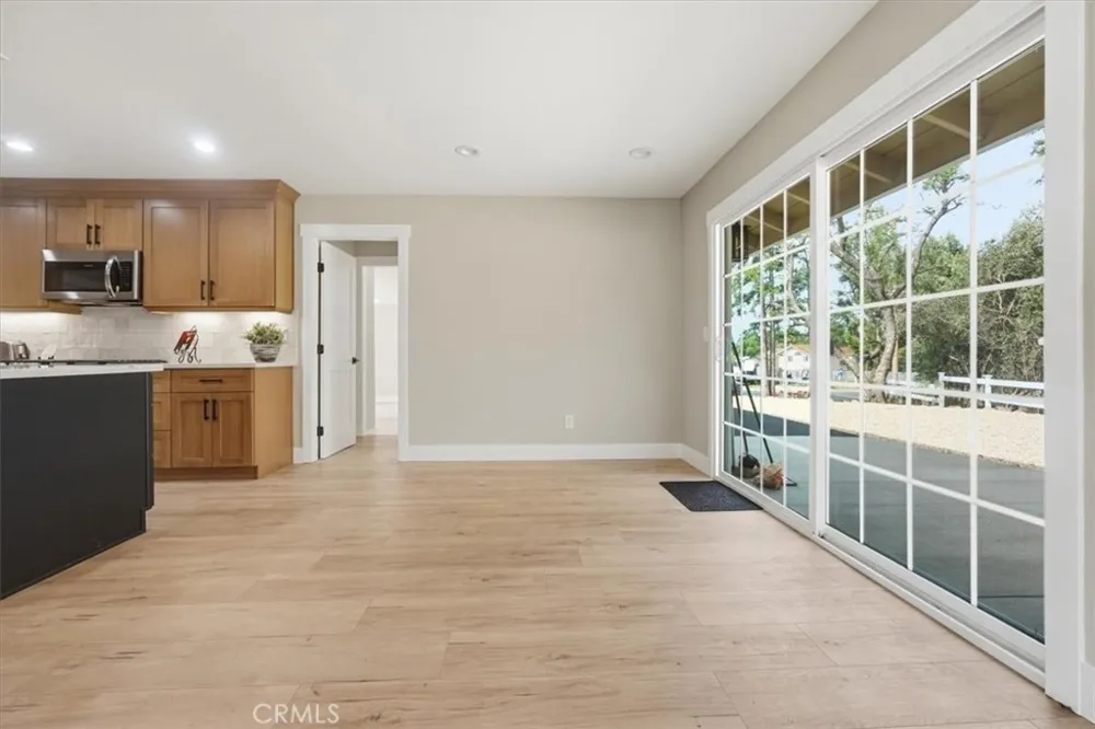 7831 Live Oak Jurupa Valley, CA 92509