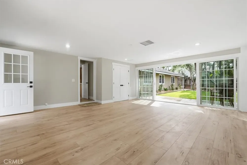 7831 Live Oak Jurupa Valley, CA 92509