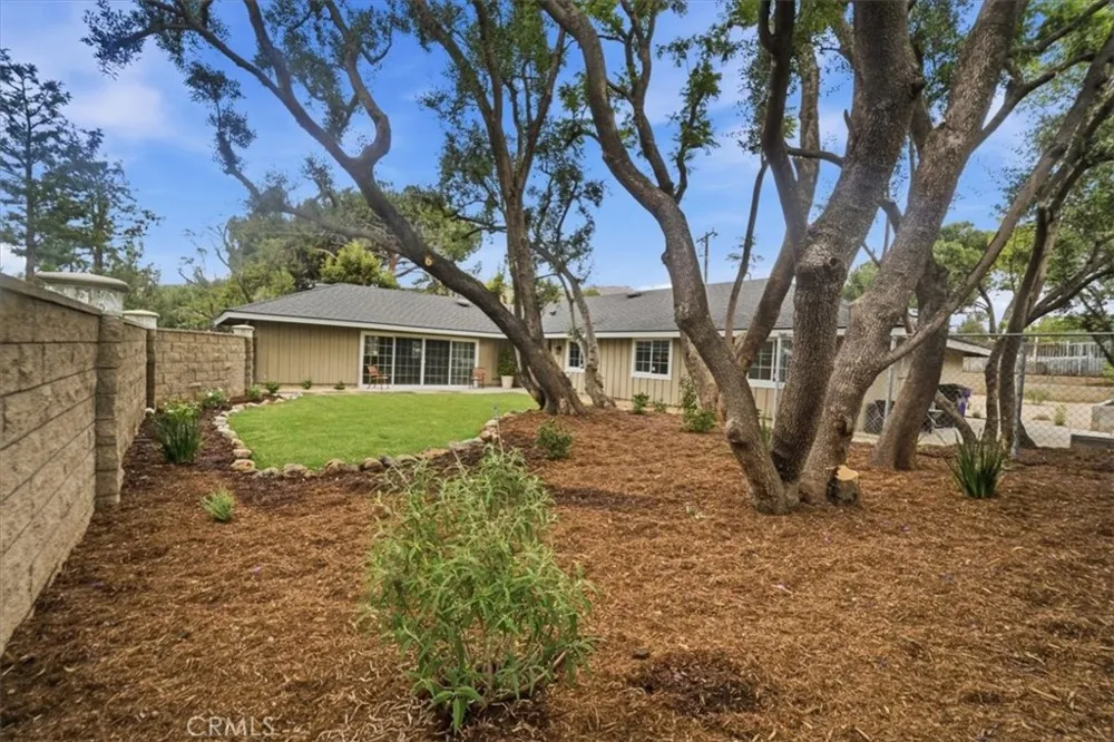 7831 Live Oak Jurupa Valley, CA 92509