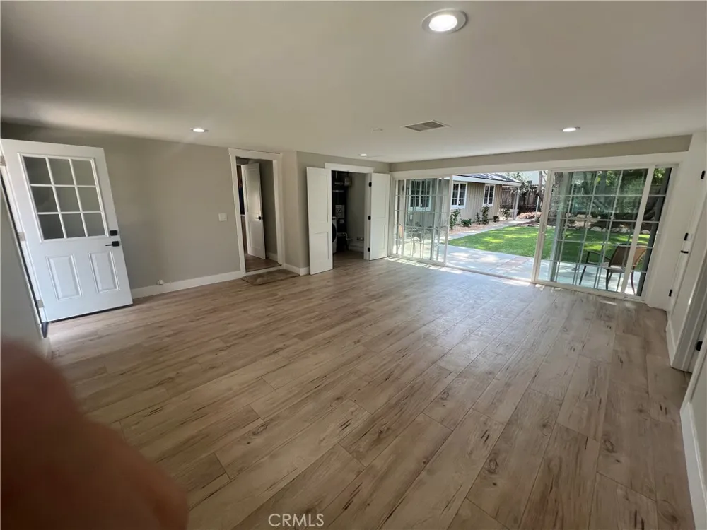 7831 Live Oak Jurupa Valley, CA 92509