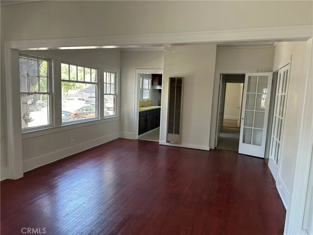 2134 Magnolia Los Angeles, CA 90007