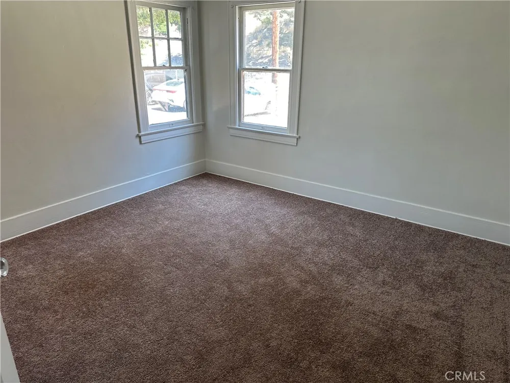 2134 Magnolia Los Angeles, CA 90007