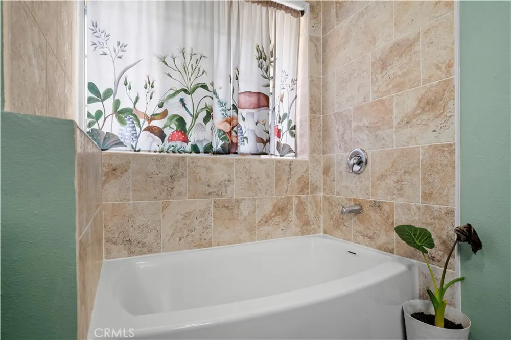 969 Hemlock Big Bear City, CA 92314