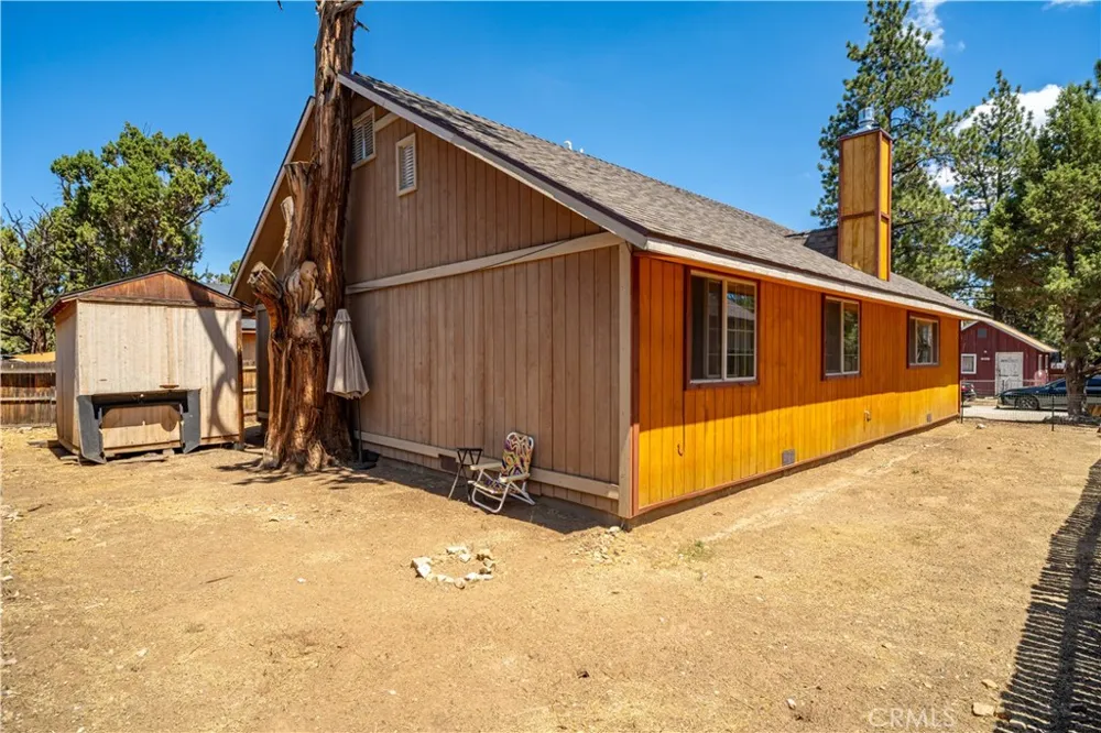969 Hemlock Big Bear City, CA 92314