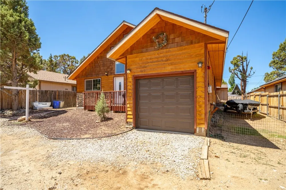 969 Hemlock Big Bear City, CA 92314