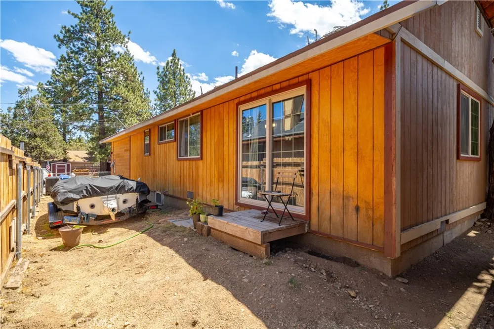 969 Hemlock Big Bear City, CA 92314