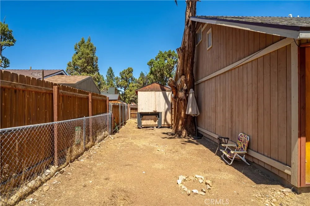 969 Hemlock Big Bear City, CA 92314