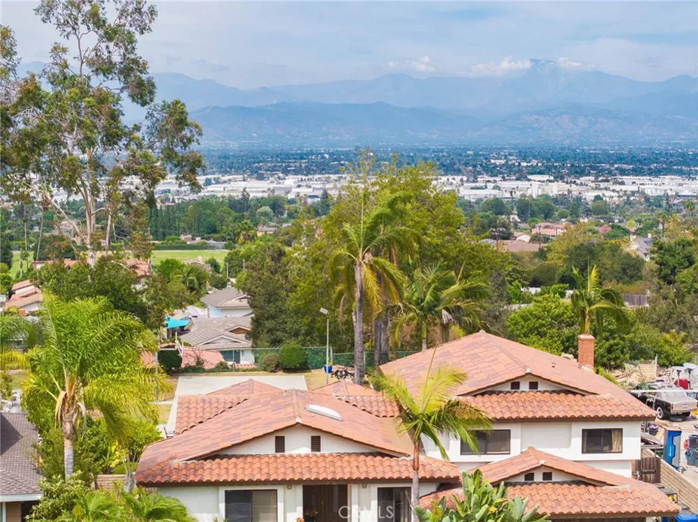 14545 Eadbrook Hacienda Heights, CA 91745