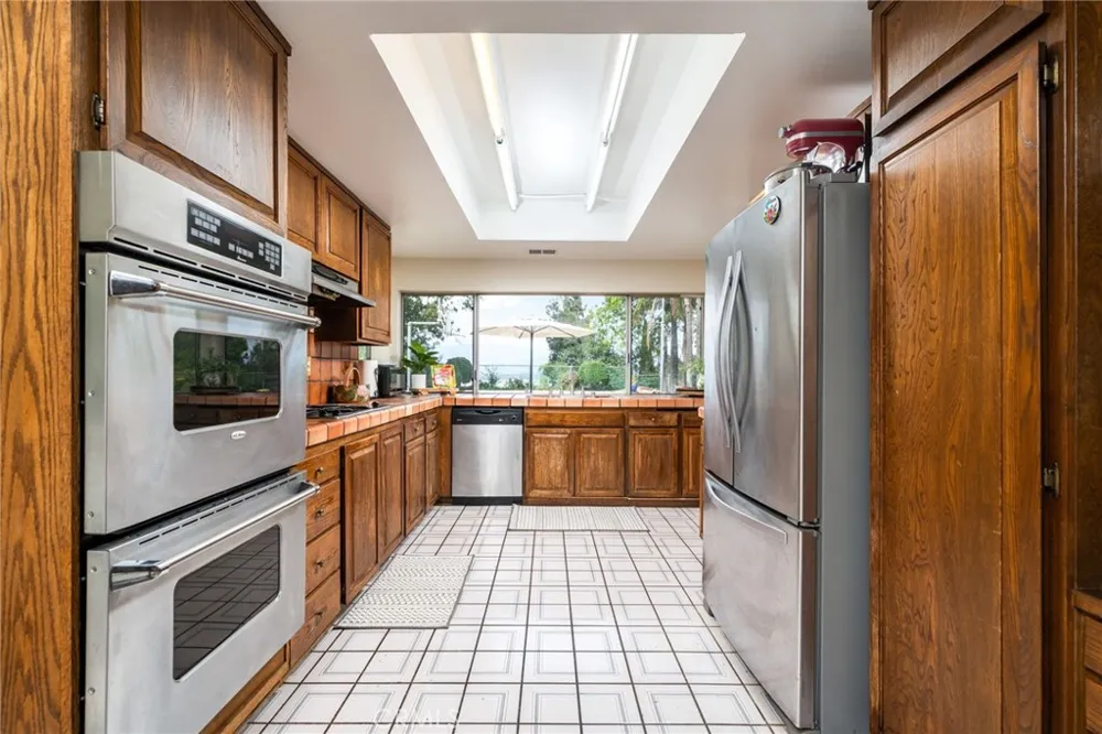 14545 Eadbrook Hacienda Heights, CA 91745